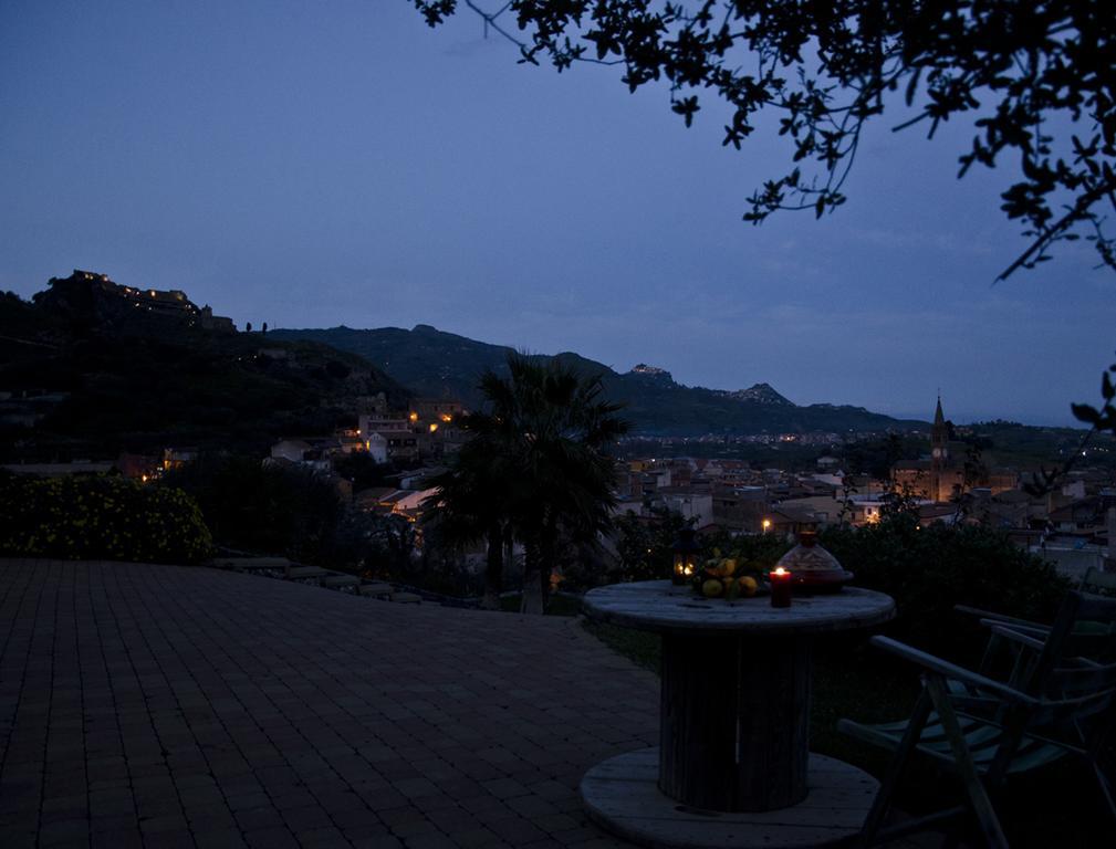 Casa Vacanza Cicirello Giardini Naxos Ruang foto