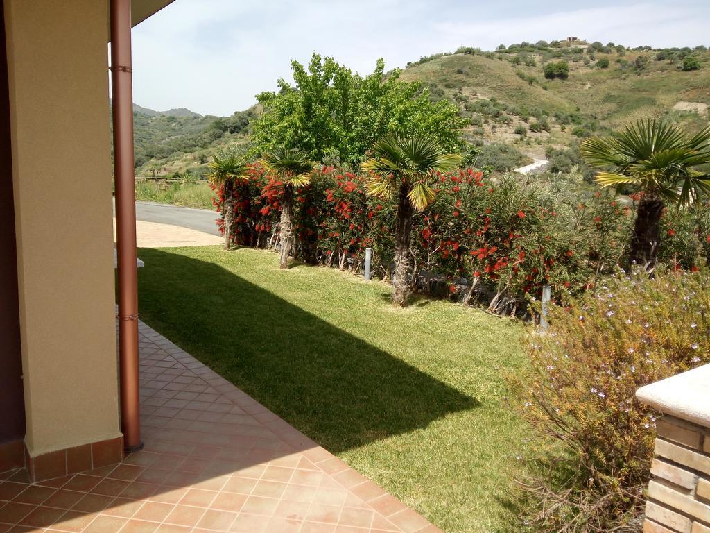 Casa Vacanza Cicirello Giardini Naxos Bagian luar foto